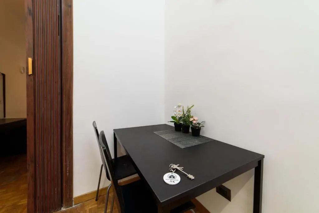 Inside Chiaia Rooms