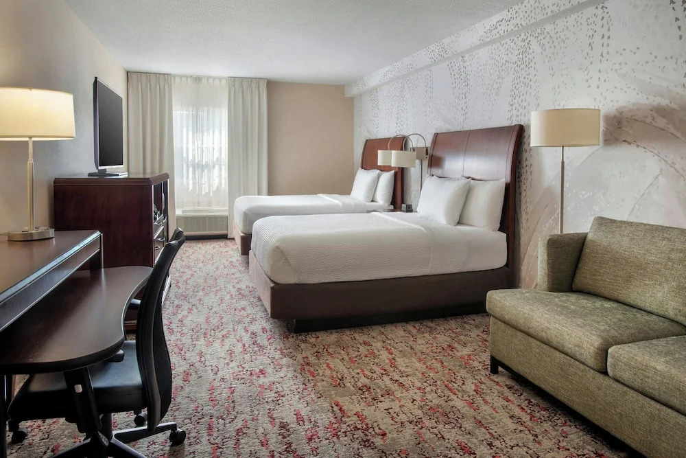 Fairfield Inn & Suites Lenox Great Barrington/Berkshires