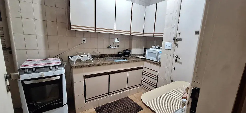 2 quartos com garagem ao lado do metrô