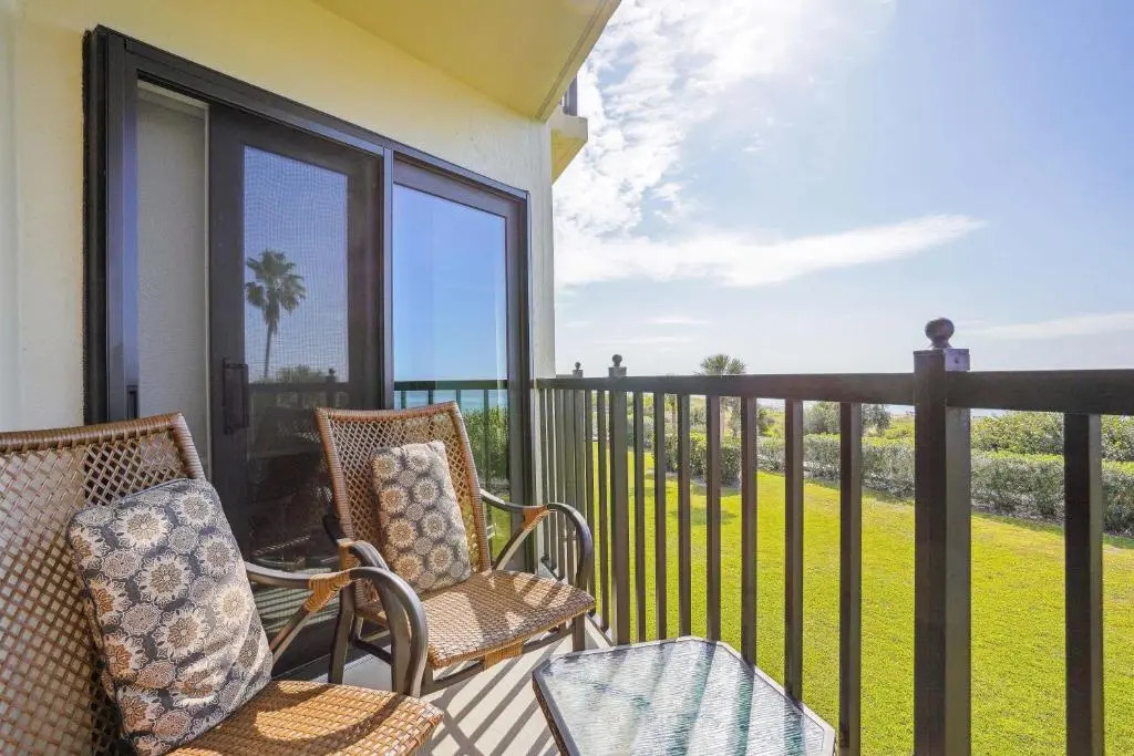 Land's End 10-304 Beach Front - Premier