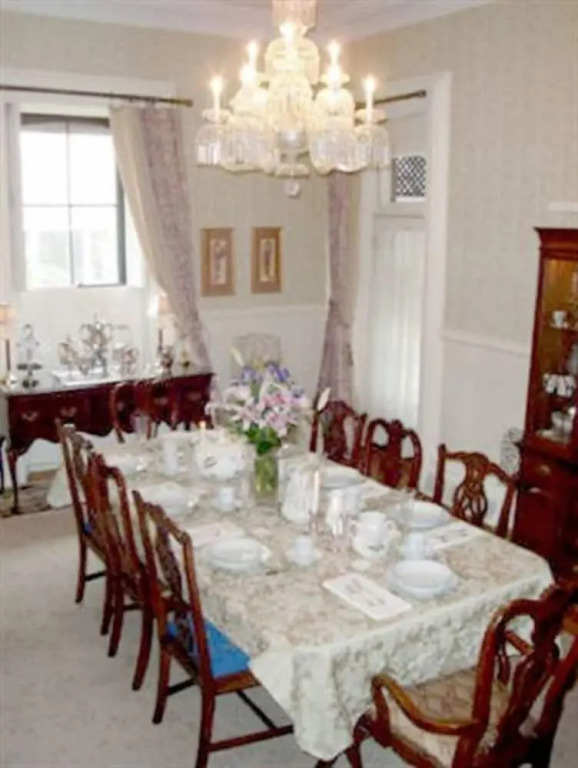 Hillard House Inn