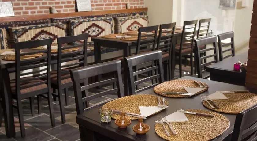 Pinos Eetcafe