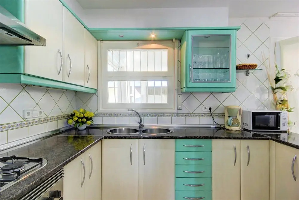 House in Empuriabrava With Private Pool