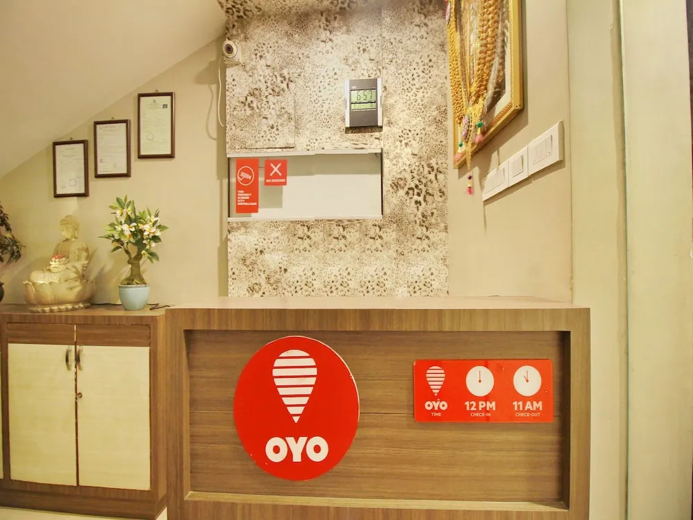OYO Flagship 11531 Sathya Lodge