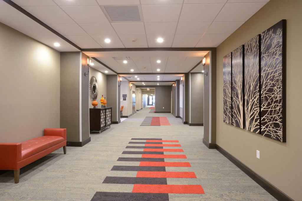 Hampton Inn & Suites Cincinnati / Uptown - University Area