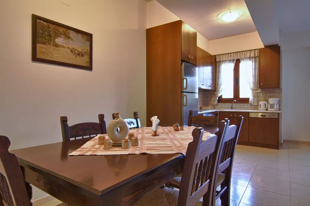 Petrochori ApartHotel