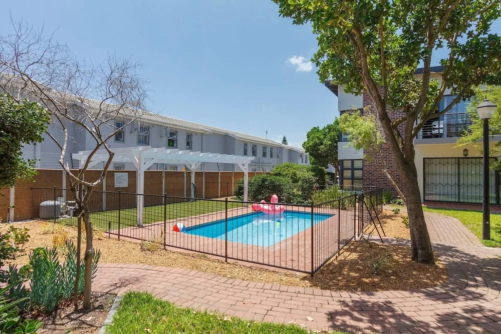3 Bedroom Holiday Home In Royal Ascot Estate