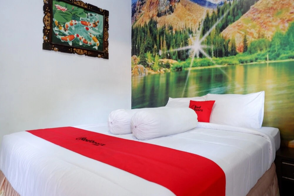 Garudha Hotel by RedDoorz