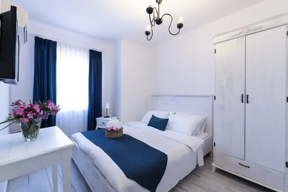 Teos Otel