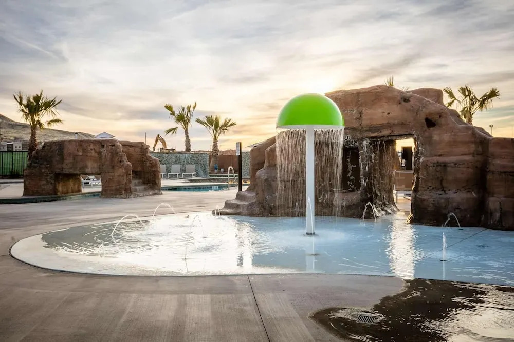 Desert Sky 7 Bedroom Townhouse