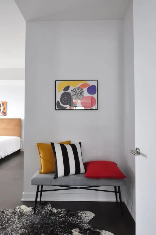 Tour des Canadiens Penthouse by Hometrotting