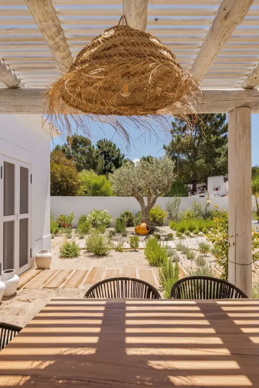 Wooden Villa By Cadenzalux