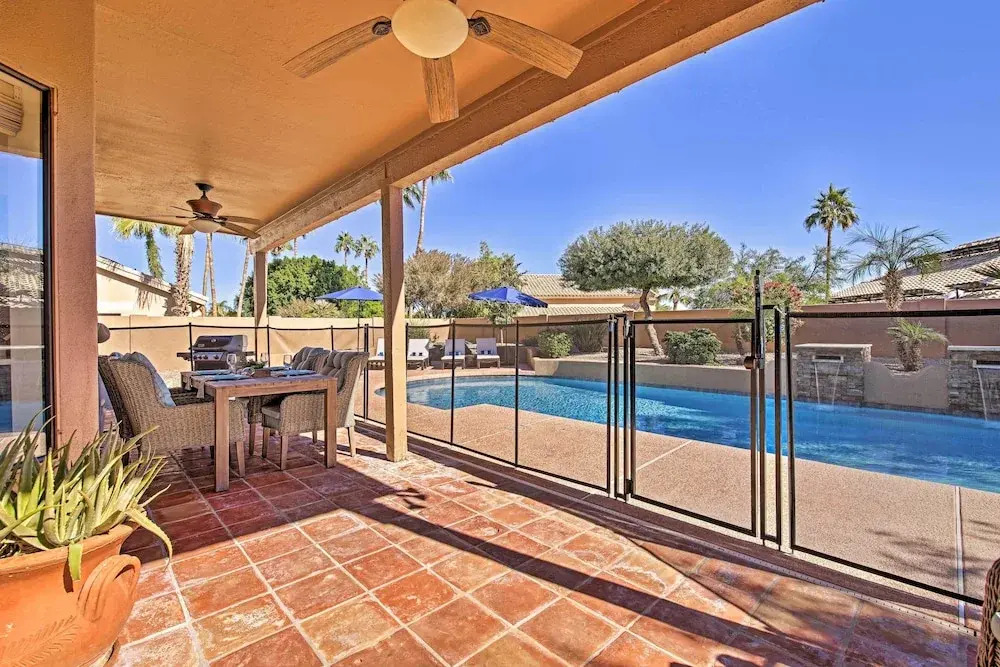 Upscale Phoenix Abode: Walk to South Mountain Park