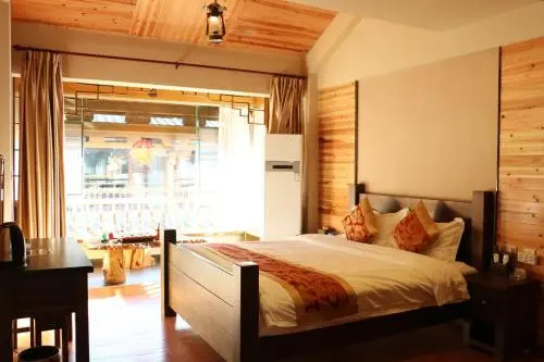 Yunan Lotus Garden Hotel
