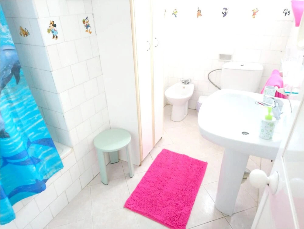 House with 5 Bedrooms in Punta Umbría, with Furnished Terrace And Wifi - 4 M From the Beach