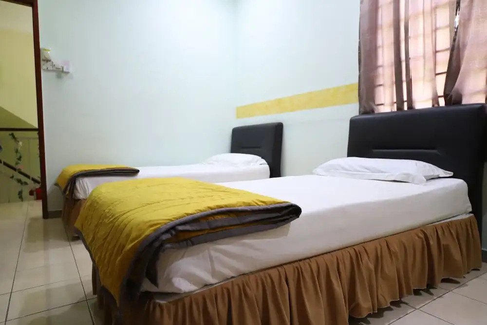 OYO Homes 90575 C.k Bahau Homestay