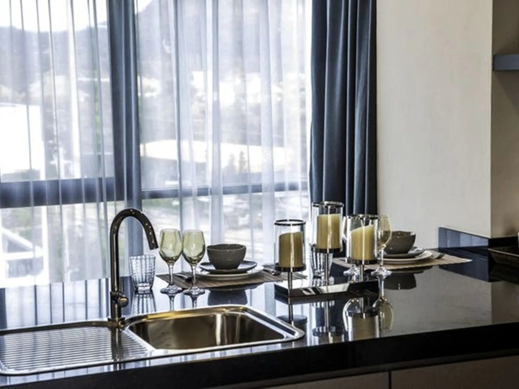 Triple Z Hotel