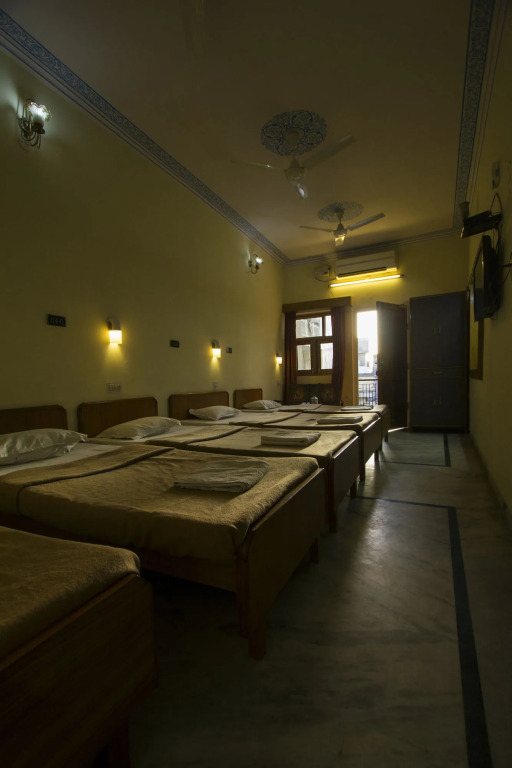 Chitra Katha - A Story Per Stay
