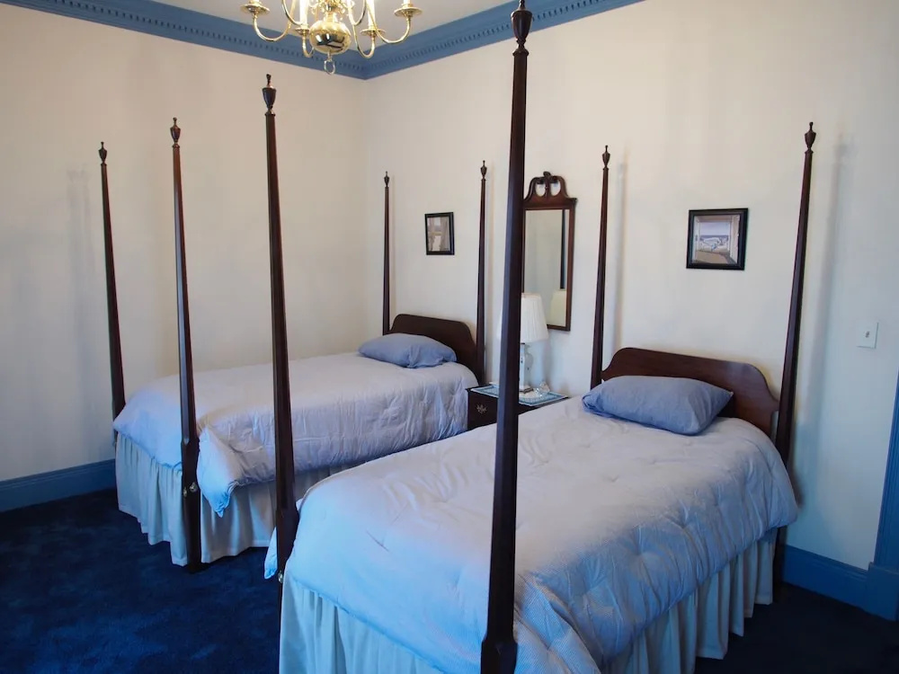 The Clark House Inn