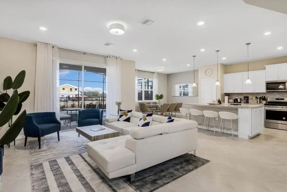 Summer Deal! 5 Bdrm Solterra Home!