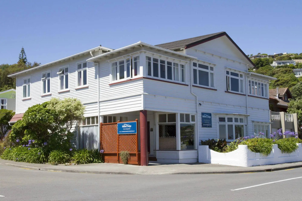 Moana Lodge