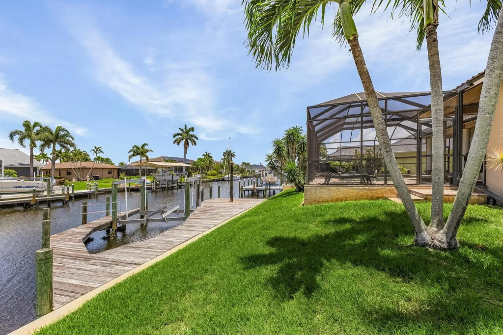 Waterfront Villa Ocean Drive ID1431