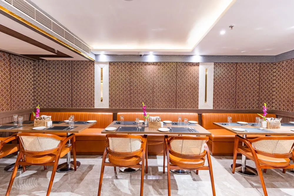 Regenta Inn Gurugram Sec-47 City Center