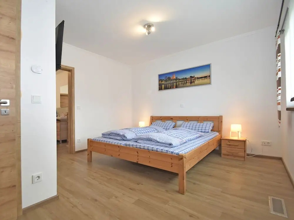 Holiday Home with Garden & Terrace in Bodenwöhr near Hammersee