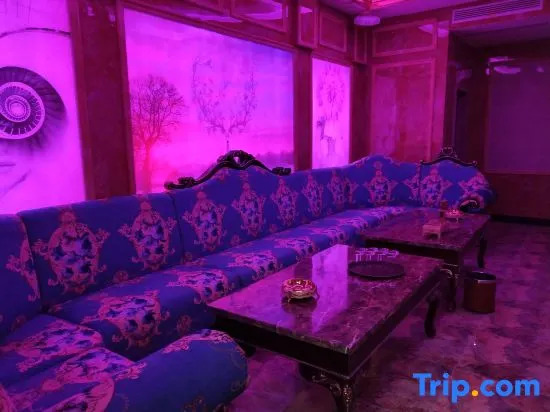 Xilaifeng Hotel Macheng