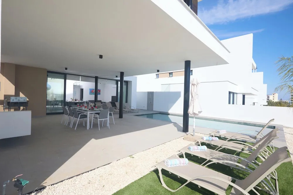 Protaras Aqua Pearl Villa AQ12