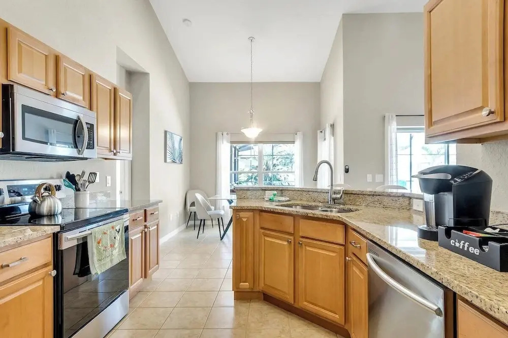 333 Burford Circle Davenport