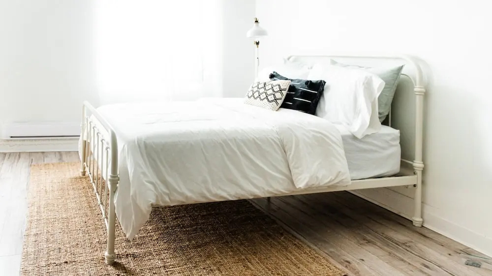 Stylish Studio Near Yonge and Eglinton