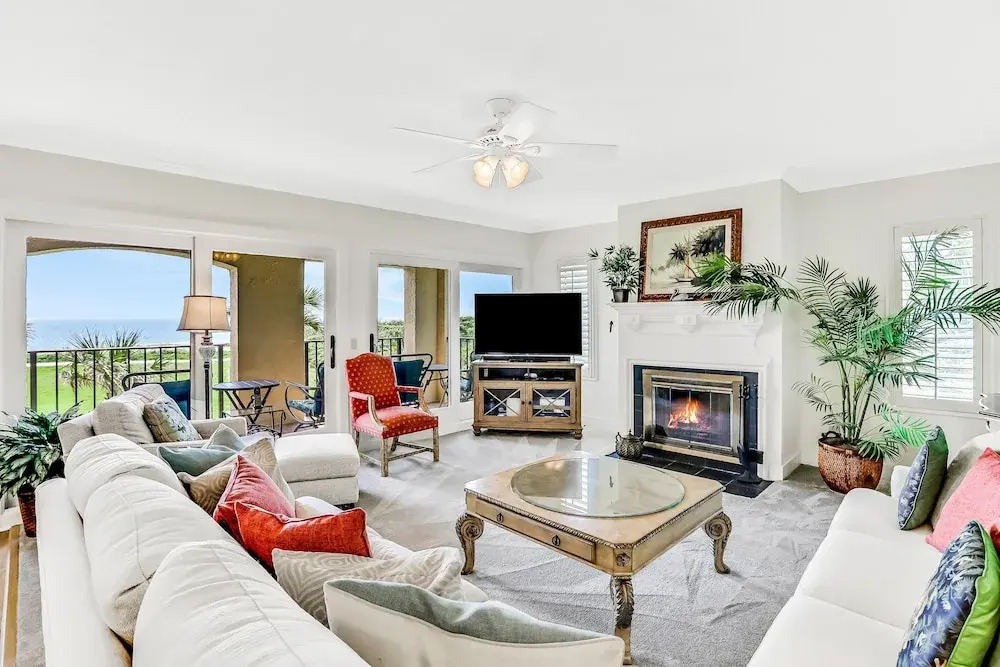 Lovely Amelia Island Condo With Pool, W/D & Central AC