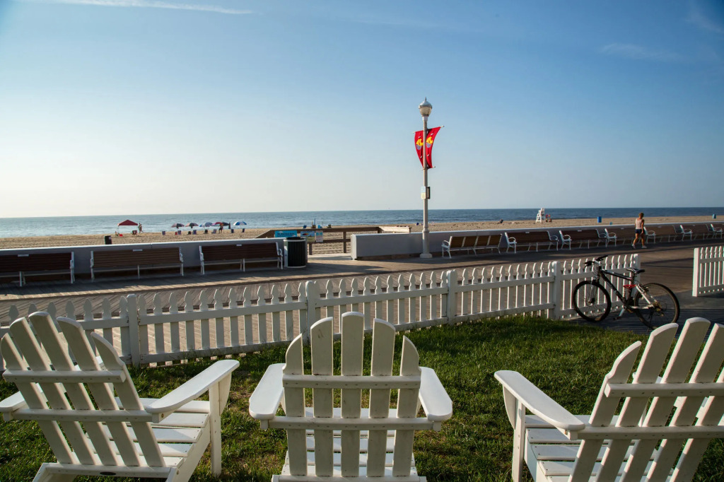 Beach Plaza Hotel