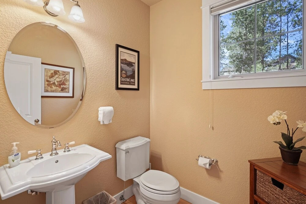 Big Wren 3 Bedroom Home by Redawning, Bend