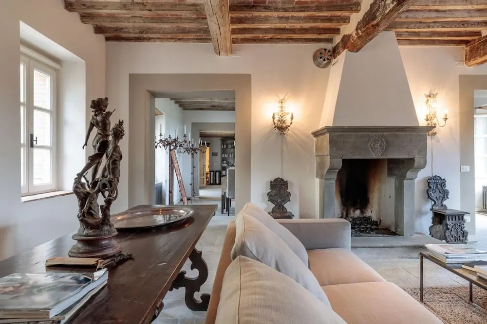 Palazzo Giusti, Understated Luxury with a Welcoming Ambience on the Hills of Lucca