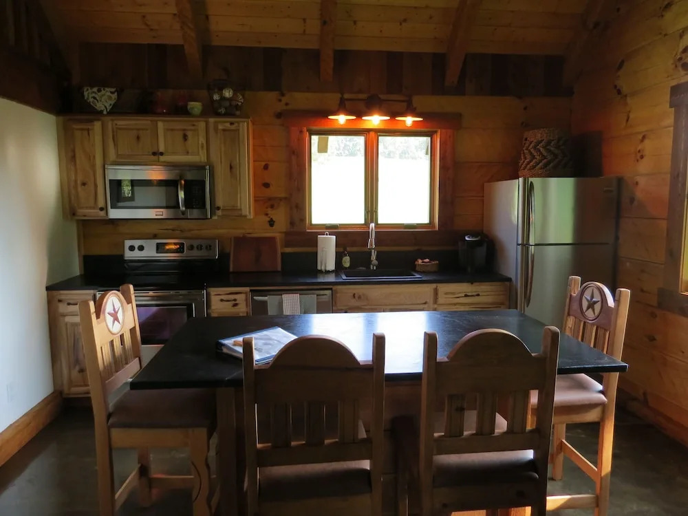 Southern Comfort Lakeside Cabin Resort