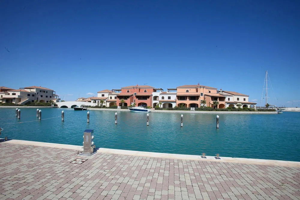 Apt In Marinagri Resort