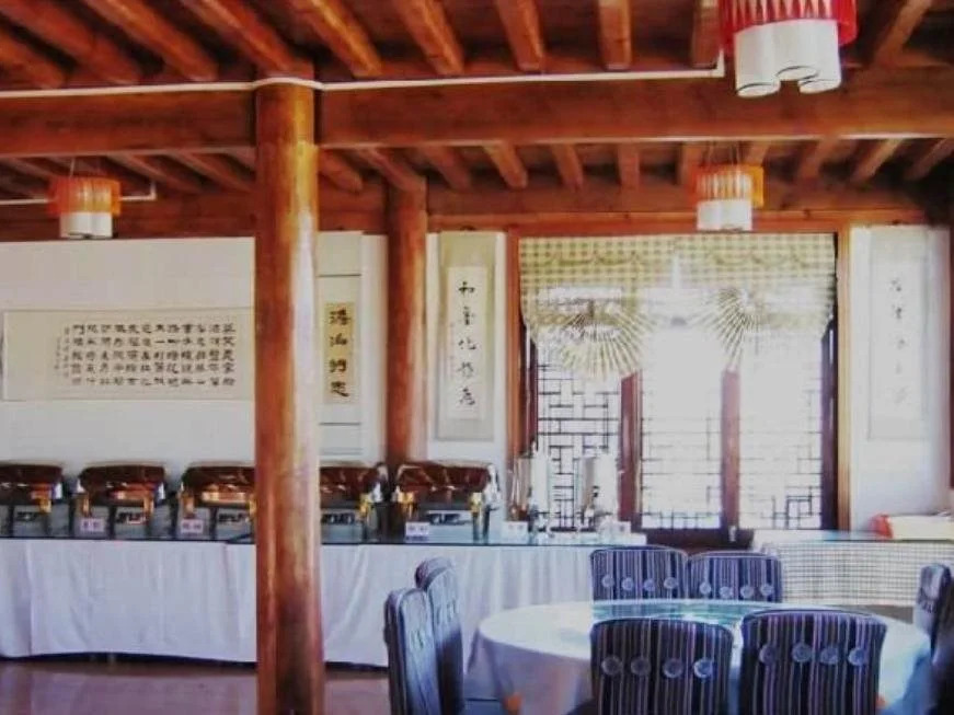 Lijiang Old Town Castle Hotel