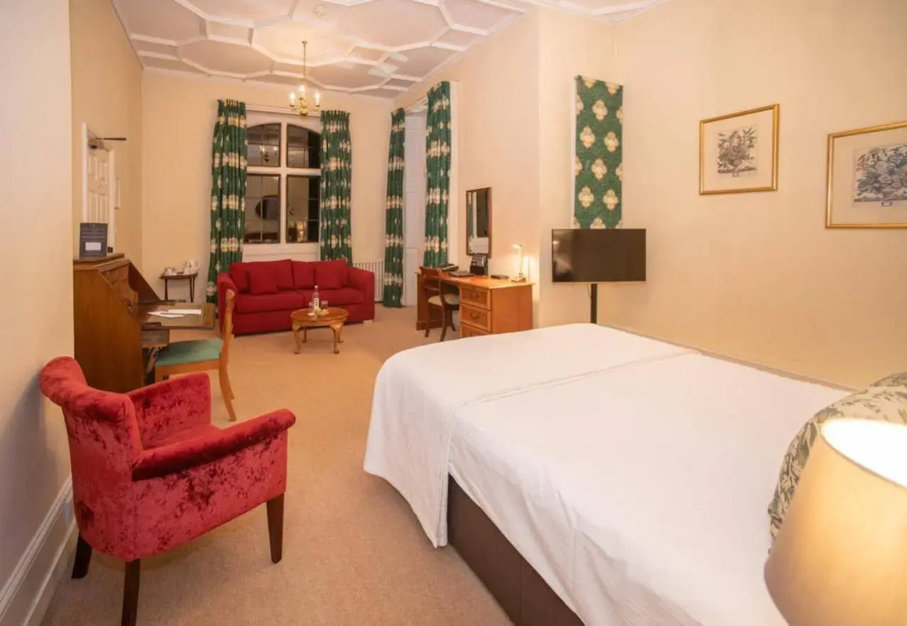 The Elvetham Hotel