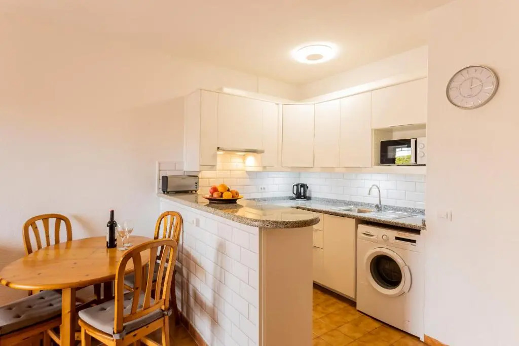 1 bedroom ground floor apartment