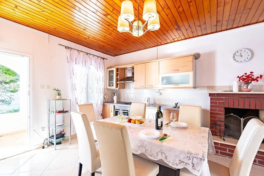 Holiday House by the sea With Amazing Terrase View - Vela Luka