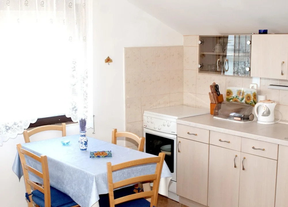 Apartment Ulica Ix