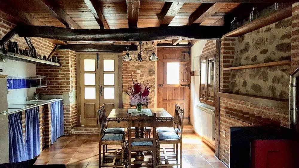 Apartamentos Rurales La Tablá
