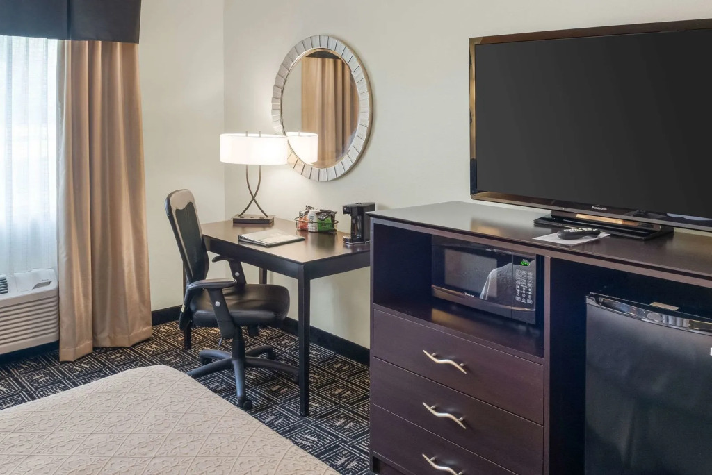 Quality Inn & Suites Mankato East