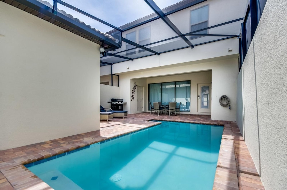 Themed 5BR Home Near Disney