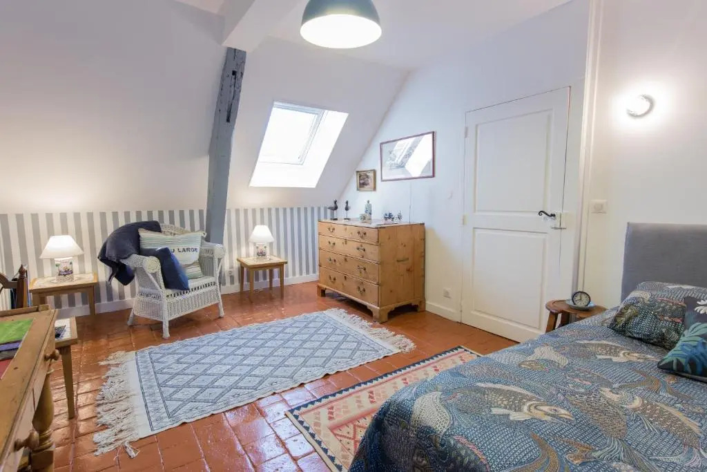 Room in Guest room - This 10th Century home sits in an exceptional setting in the center of Orleans