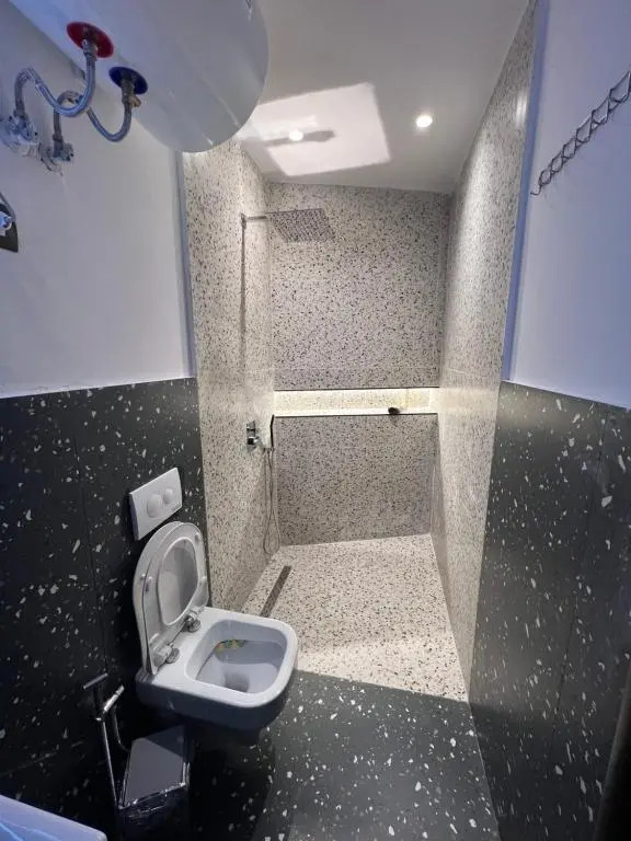 Your black & white Studio Suite