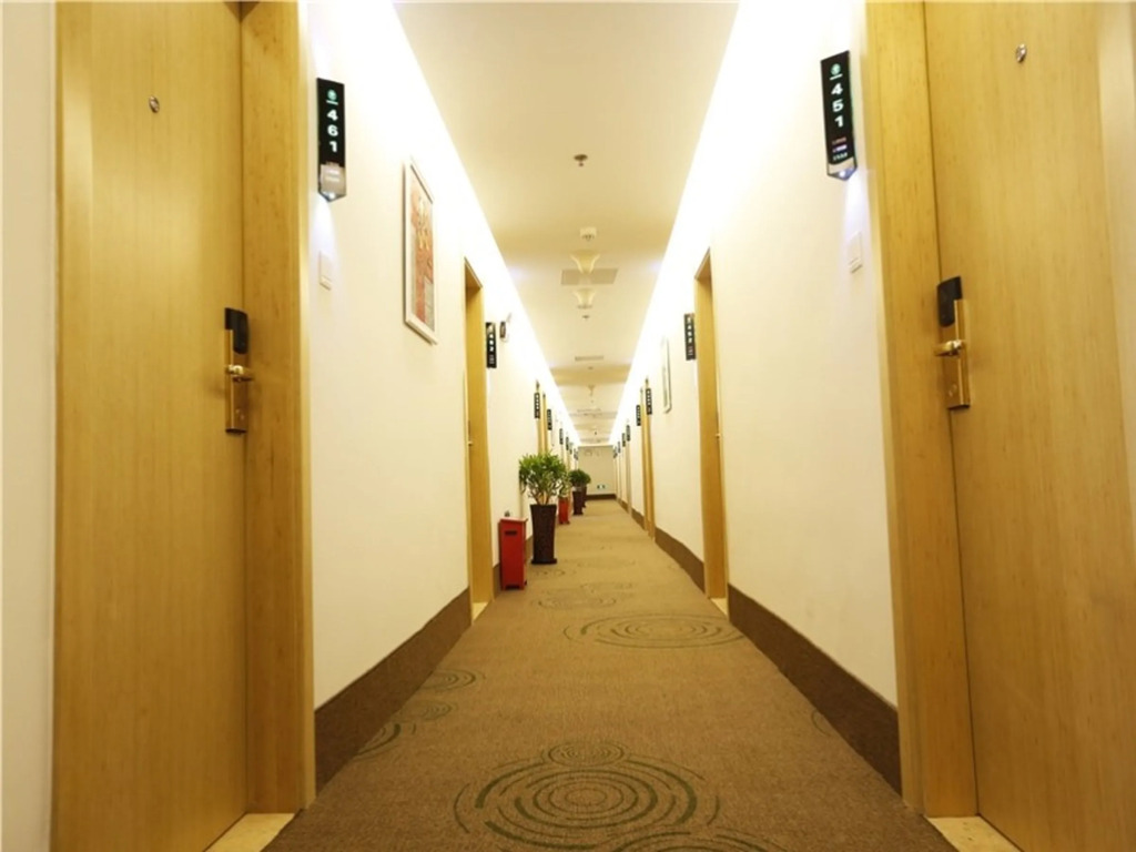 GreenTree Inn Beijing Chaoyang District Maquanying Subway Station Express Hotel