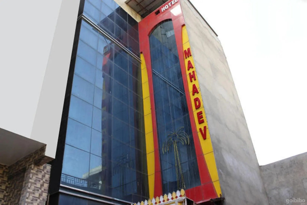 Hotel Mahadev Regency